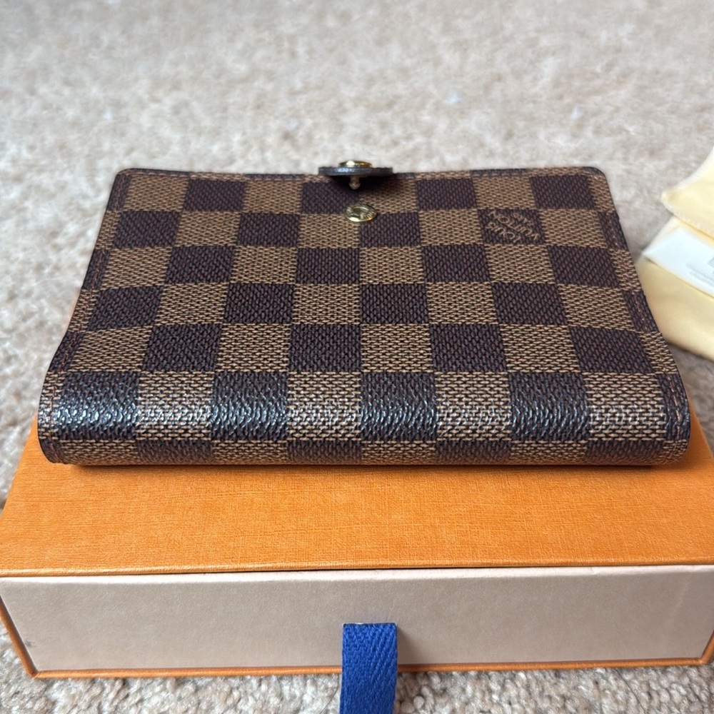 Louis Vuitton Damier Ebene - Picture 14 of 17